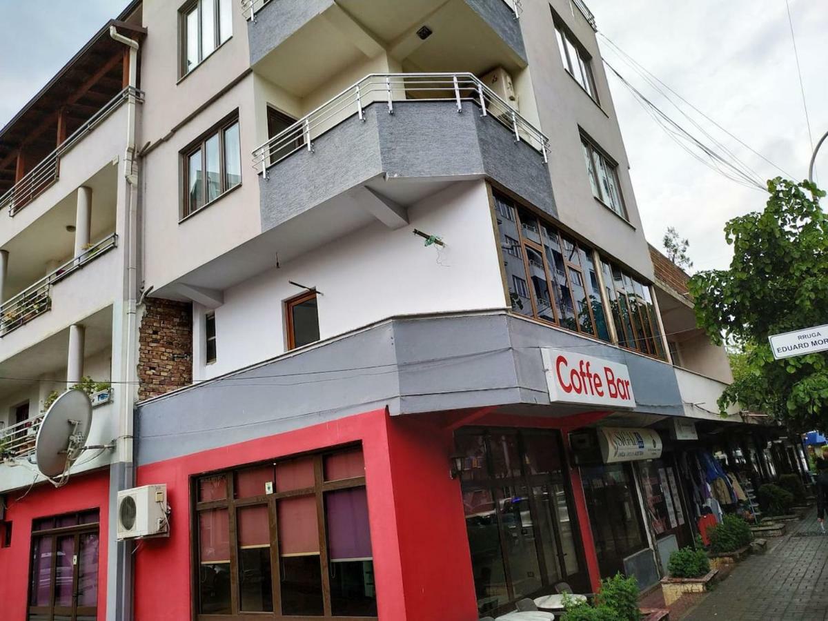 Lovely Apt At The Heart Of The City&Near The Lake Pogradec Exterior photo