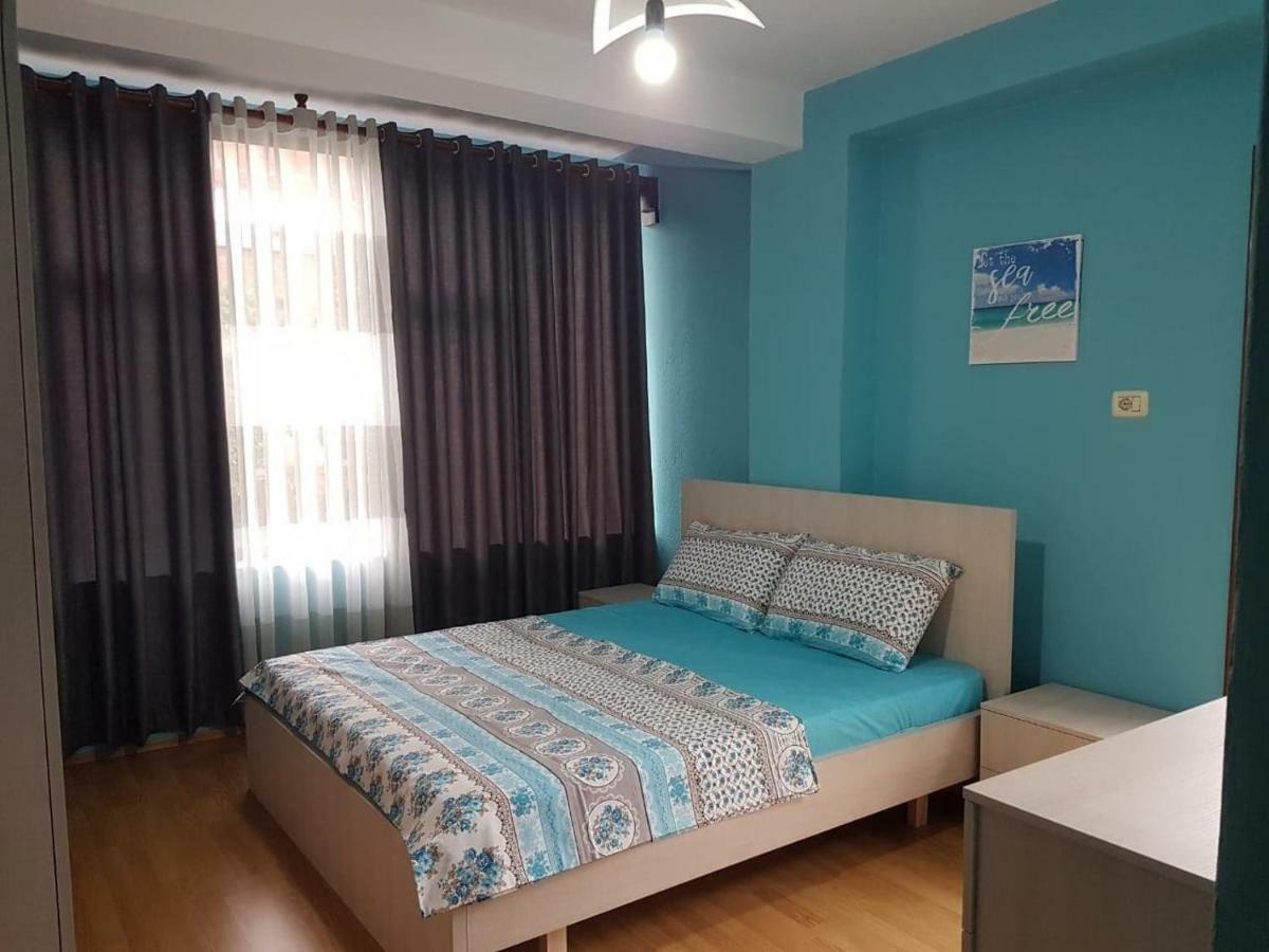 Lovely Apt At The Heart Of The City&Near The Lake Pogradec Exterior photo