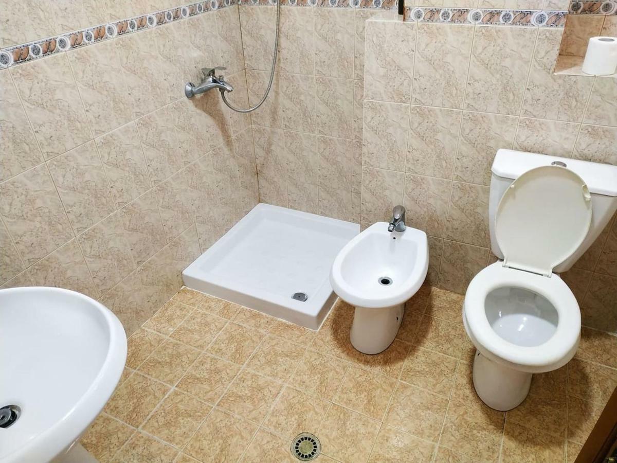 Lovely Apt At The Heart Of The City&Near The Lake Pogradec Exterior photo